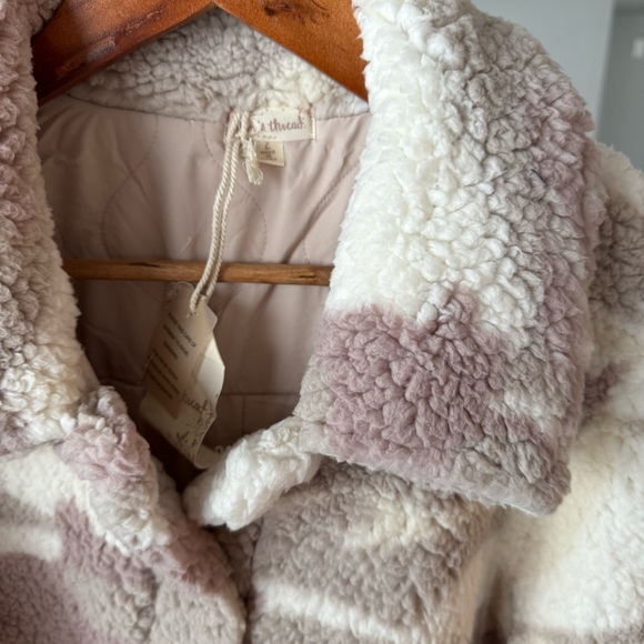 Hem & Thread Lined Sherpa Cozy Neutral Camo Shacket - Picture 6 of 9